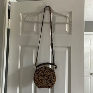 Adorable Anthropologie leopard clasp purse